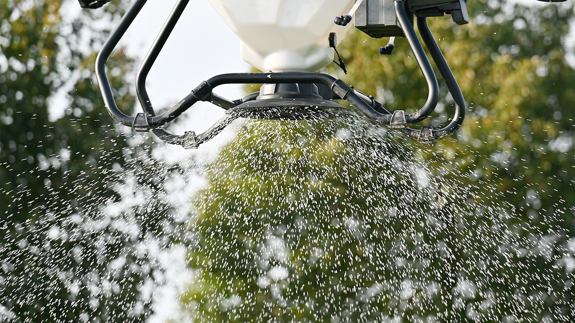 Upgraded spreading system